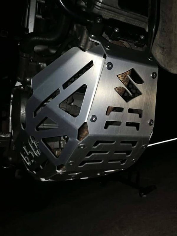 Cubre cárter para Suzuki V-Strom 650 sin pintar